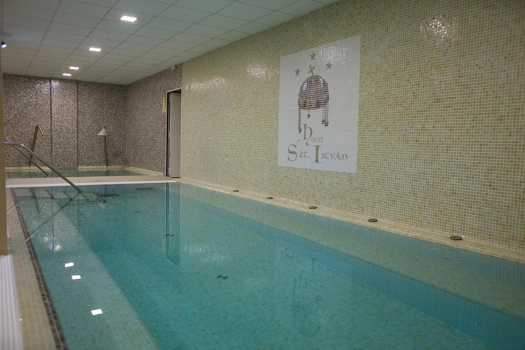 Hotel Szent Istvan Eğri Dış mekan fotoğraf